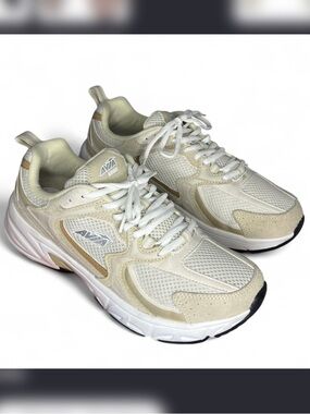 Avia Sneakers Womens Size 9 - Cream and White Daily Casual Athletic Shoes